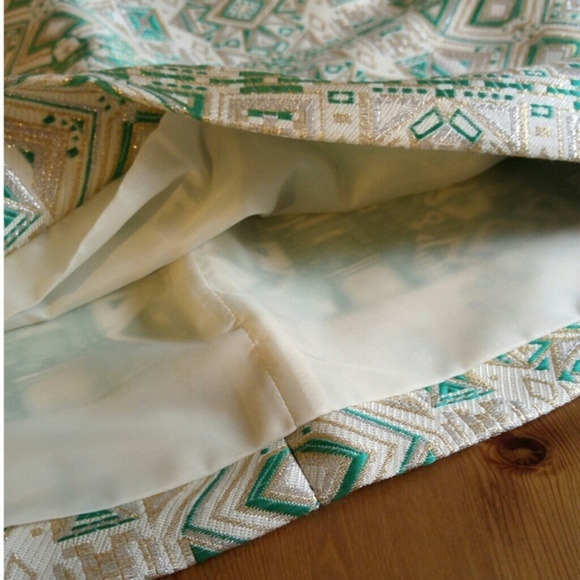 ⭐J Crew Metallic Embroidered Skirt - Picture 4 of 5